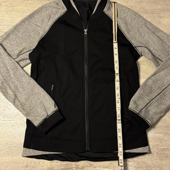 EUC Lululemon Black and Grey Bomber Jacket Size XS - Picture 2 of 5